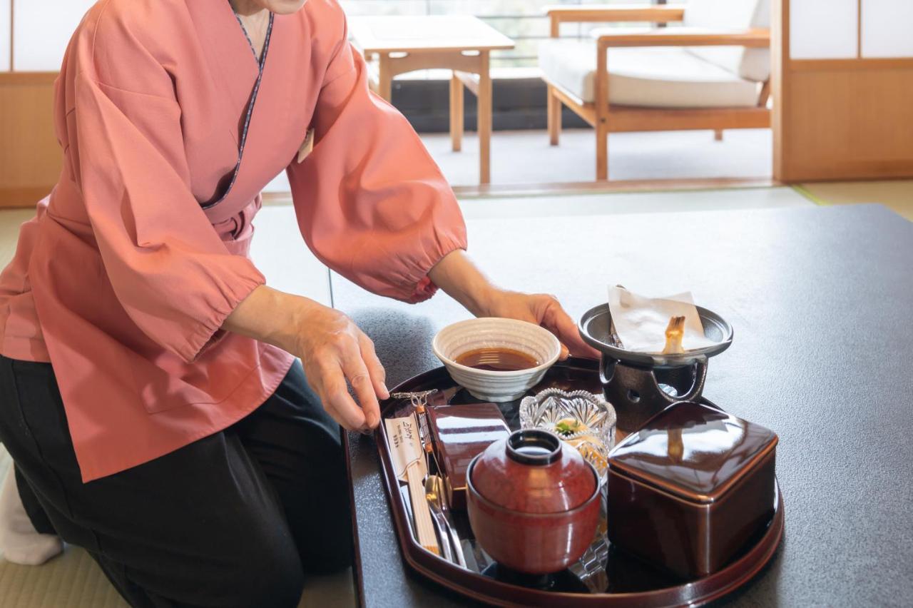 Motoyu Kosenkaku 4*
